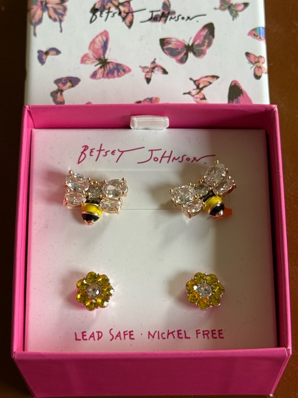 Betsey Johnson NIB Bee and Yellow Flower Stud Earring Set